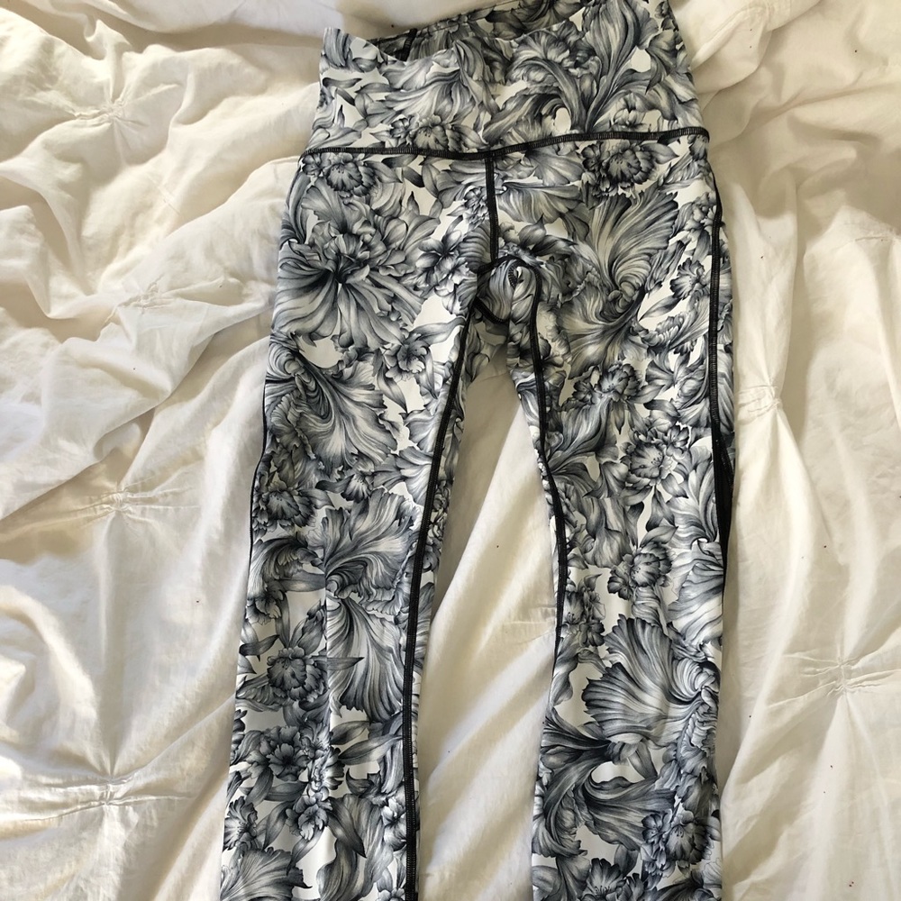 Lululemon Train Times 7/8 Legging 25”